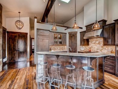Four Bedroom Upscale Ski Home Perfect for Entertaining